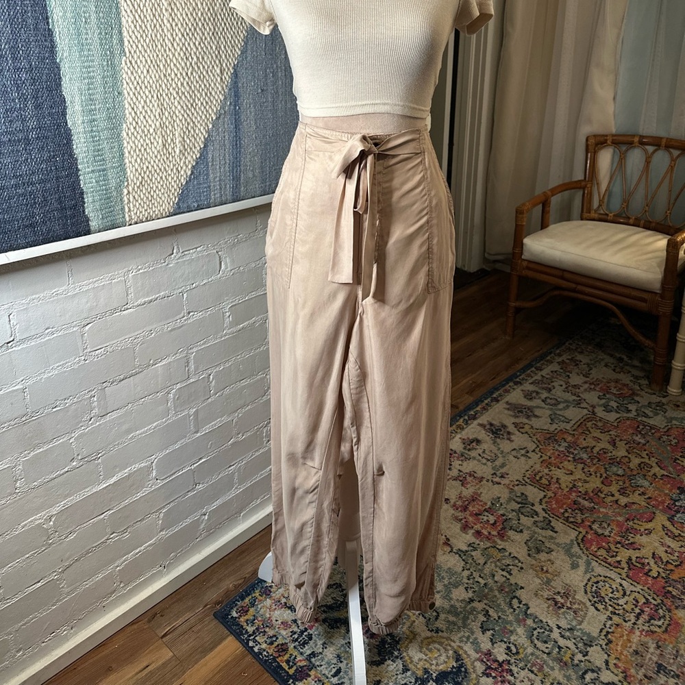 NWT Anthropologie Marrakech Nude Lightweight Tie Front Pants - Picture 3 of 16